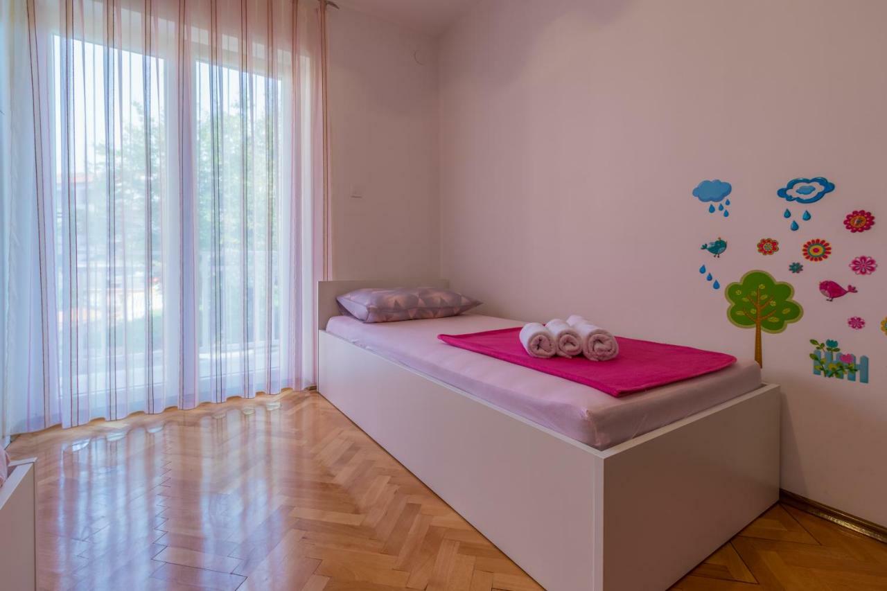 Apartment Nicol *